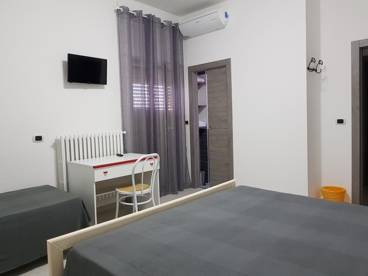 Holiday B&B Vico Del Gargano Exterior photo