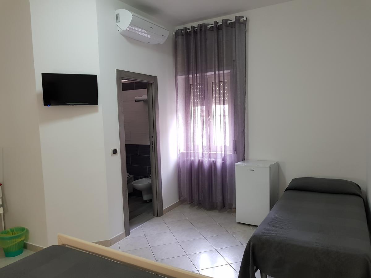 Holiday B&B Vico Del Gargano Exterior photo